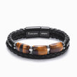 Load image into Gallery viewer, Pulsera de cuero natural con ojo de tigre para hijo, con grabado &quot;Te amo para siempre&quot;.
