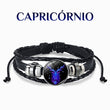 Load image into Gallery viewer, Bracelete do Espírito de Capricórnio do Zodíaco em um fundo branco.

